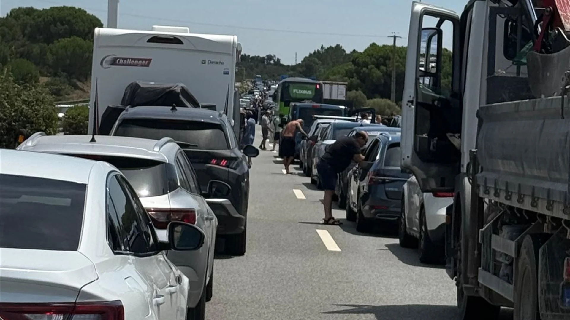 Acidente na A2 condiciona trânsito