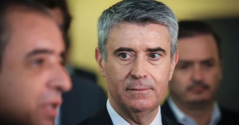 Água em Almada. Ministra fez declarações "que não correspondem à realidade", diz Carneiro