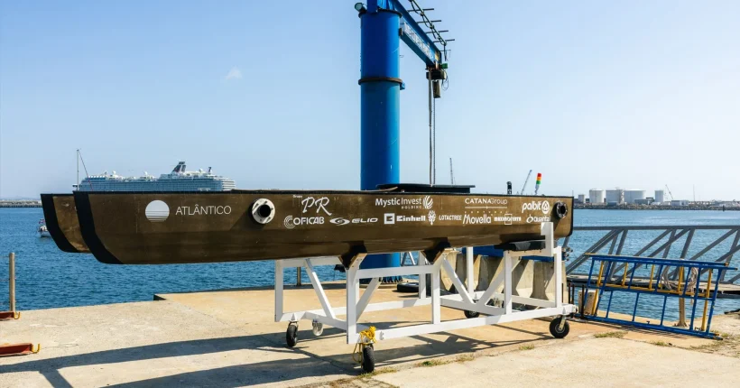 Barco solar vai percorrer costa portuguesa pela primeira vez