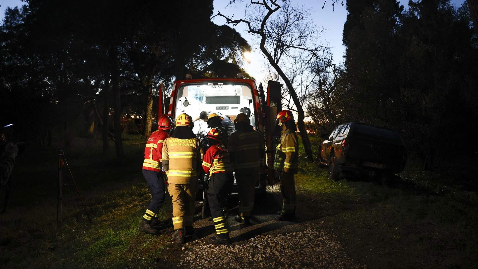 Bebé nasce em ambulância de madrugada a caminho do hospital de Bragança