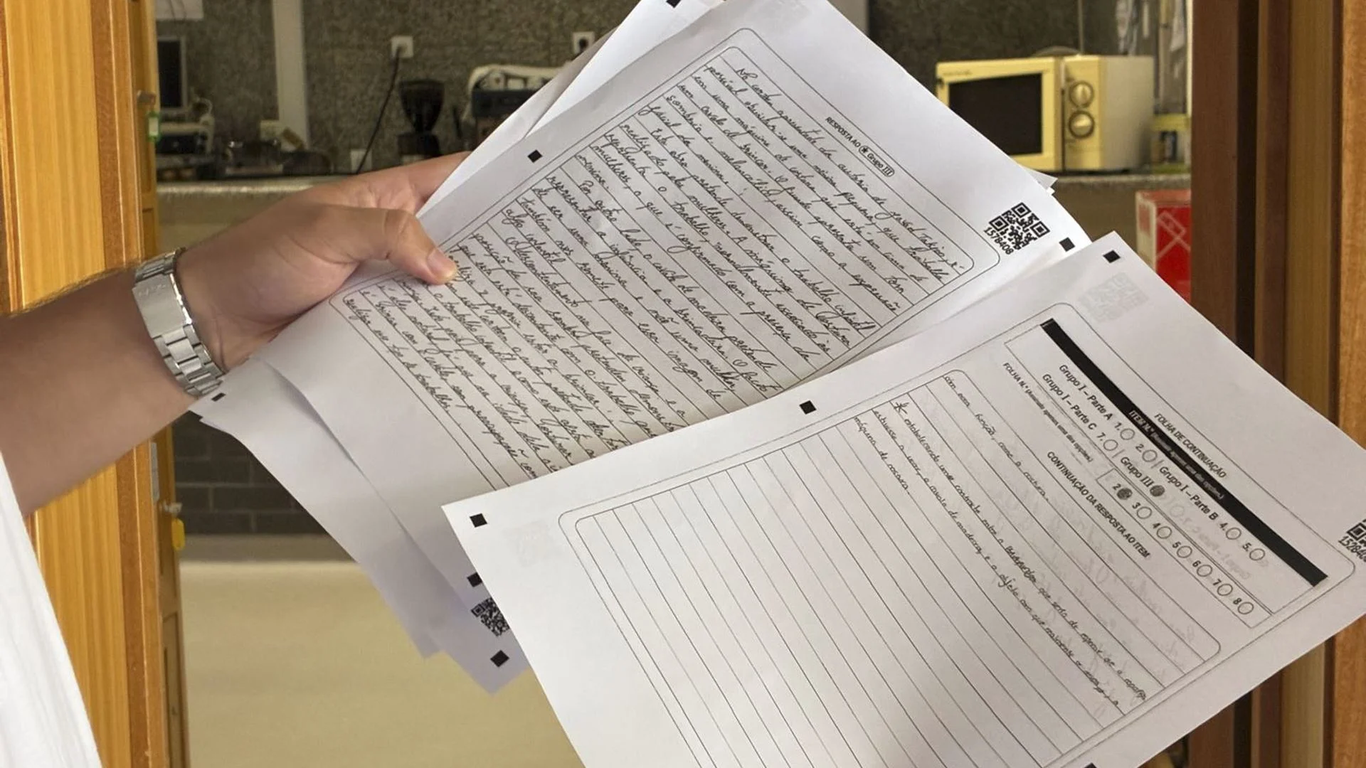 Detetados mais erros nos exames. Júri Nacional vai enviar novas pautas