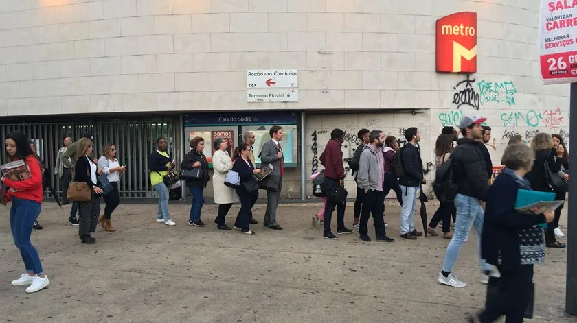 Estação de metro do Cais do Sodré fechada entre 8 e 26 de agosto