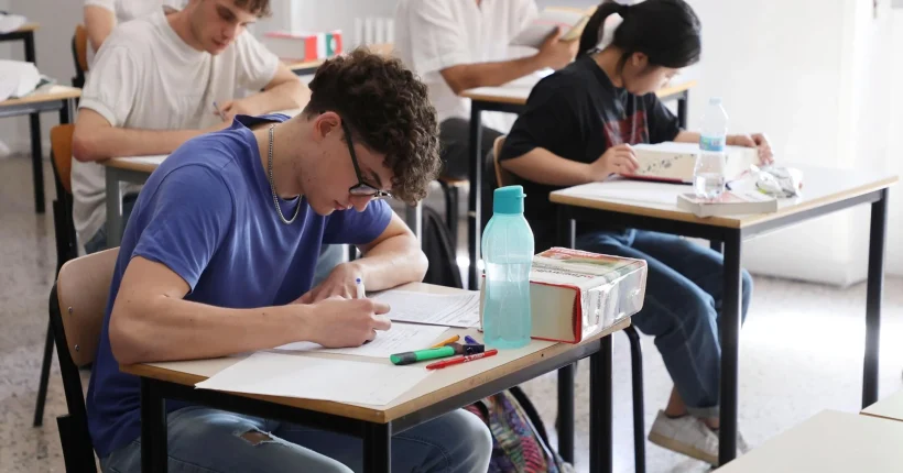 Estudantes querem garantir que nenhum aluno fica prejudicado com problemas nos exames nacionais