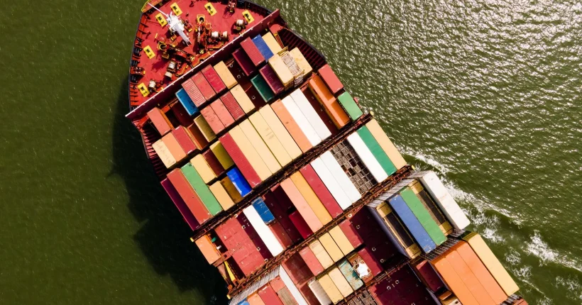Exportações e importações cresceram no 2.º trimestre de 2026