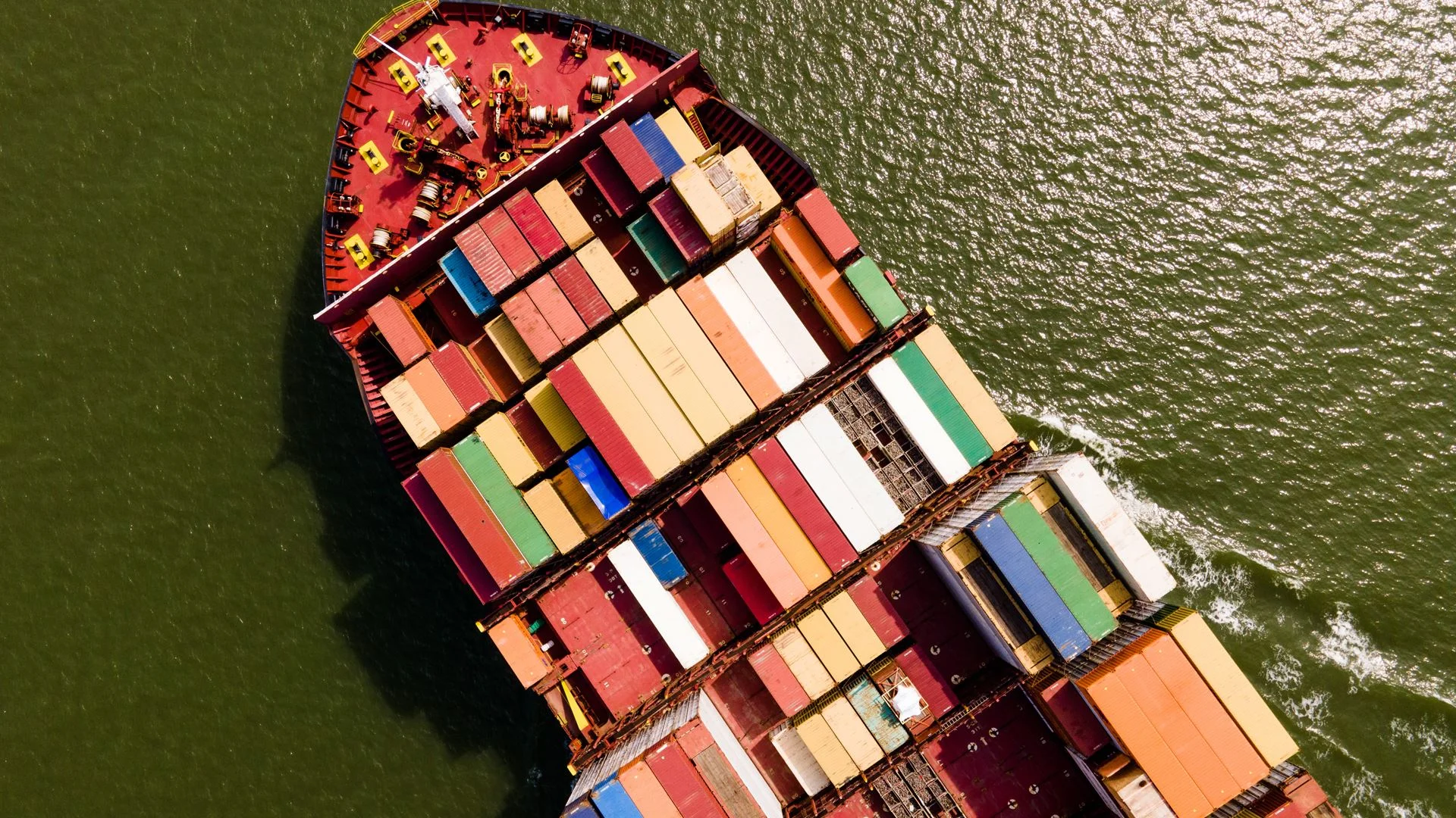 Exportações e importações cresceram no 2.º trimestre de 2026