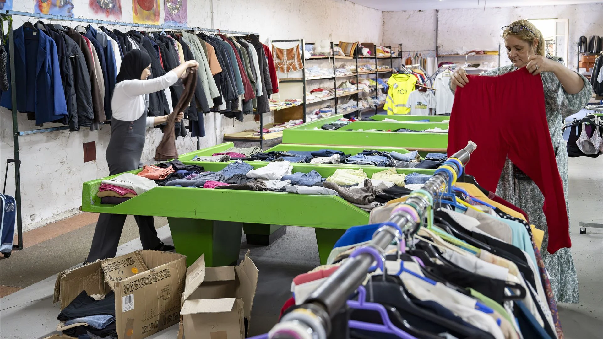 Fim da destruição de roupa e calçado não vendidos pode beneficiar indústria têxtil portuguesa