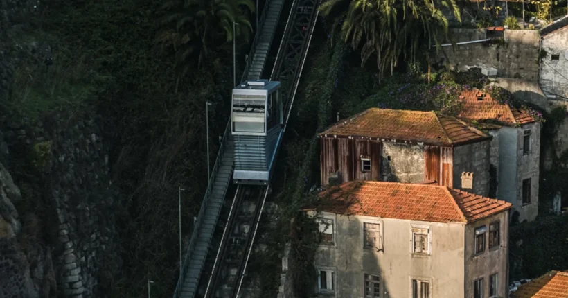 Funicular dos Guindais suspenso por prudência e por tempo indeterminado