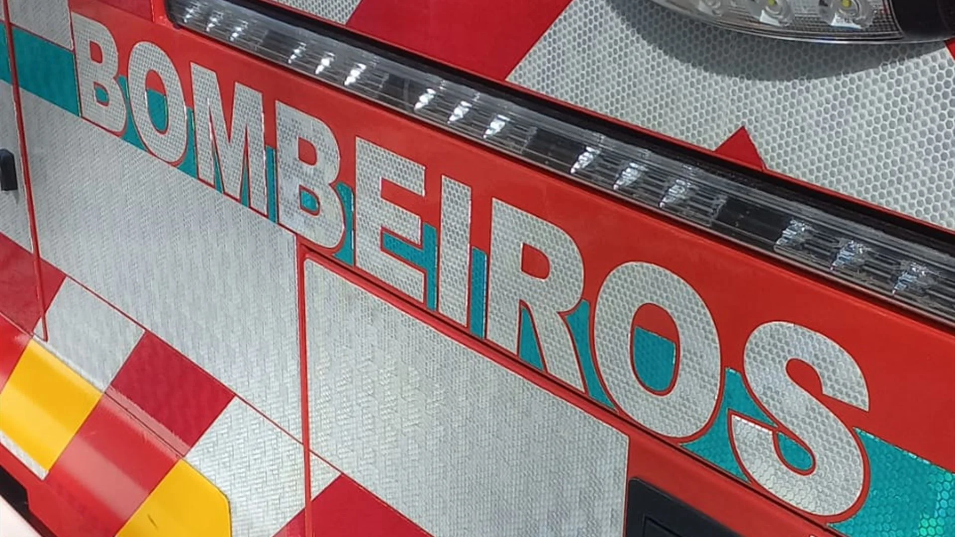 Incêndio em habitação de Lisboa faz dois feridos