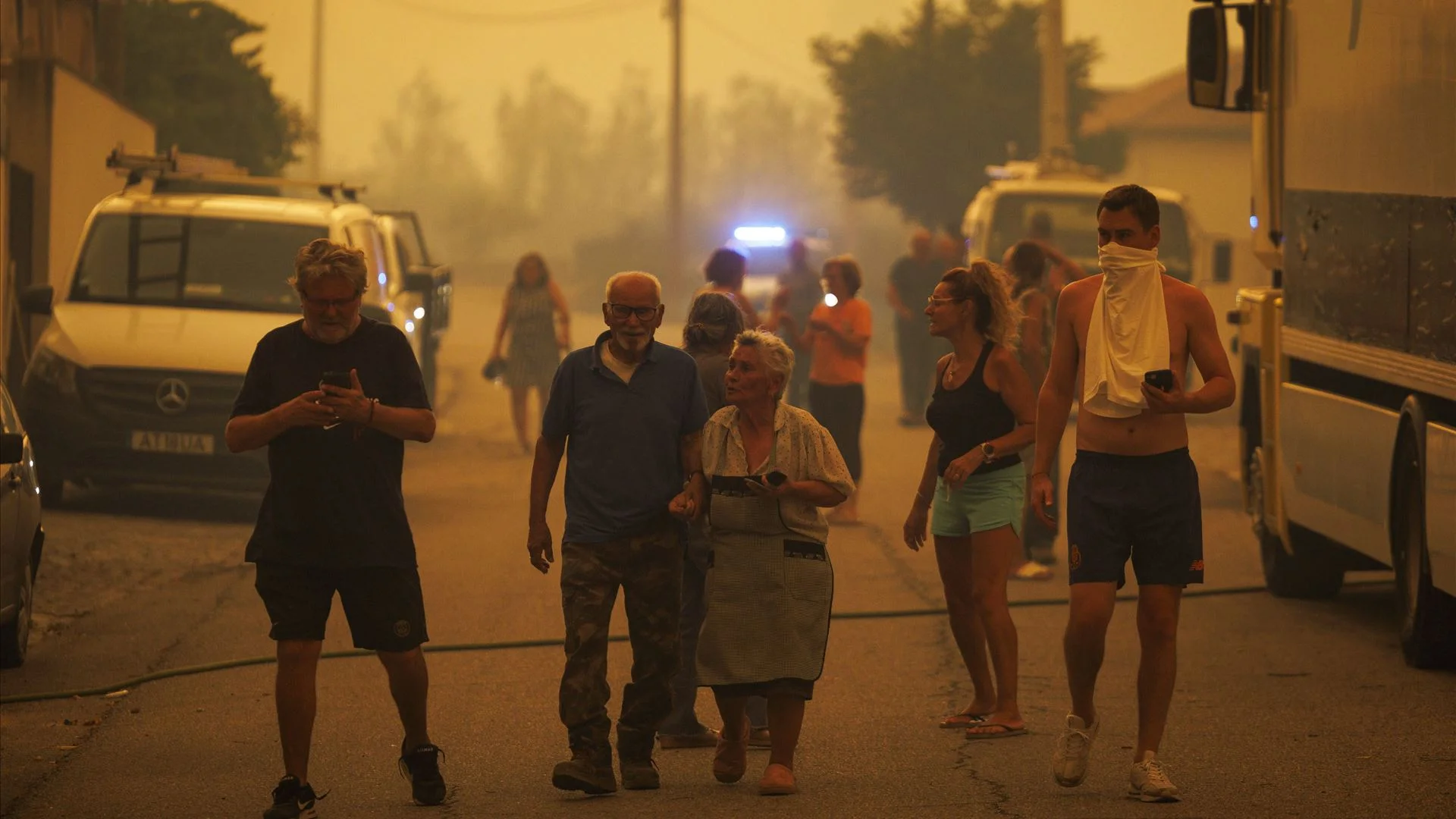 ​Incêndio: Moradores de cinco aldeias confinados em Mirandela e Valpaços