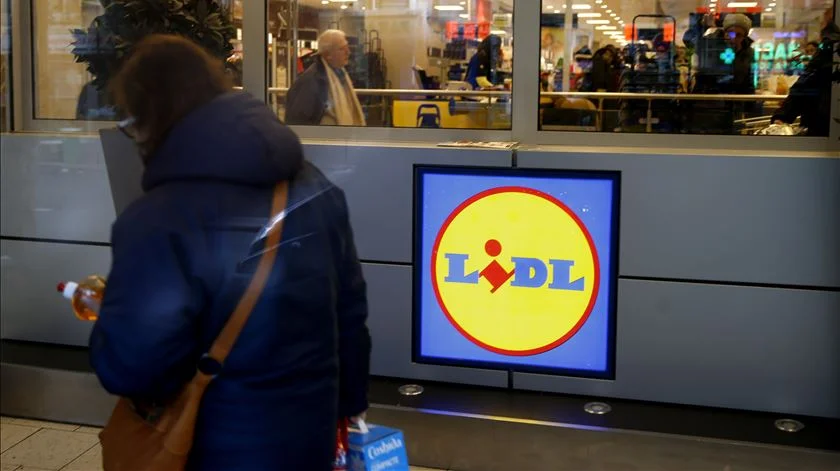 Lidl retira gelado ao estilo Dubai por risco alérgico devido à presença de caju