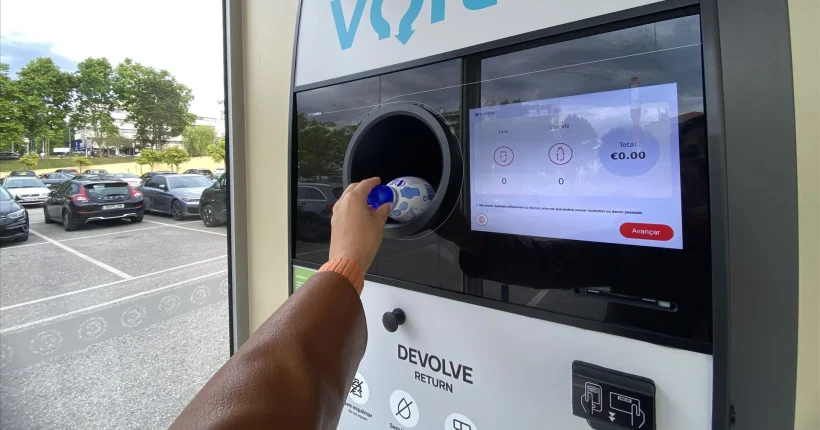 Lisboa sofre com sistema "Volta" após fenómeno de procura de embalagens no lixo