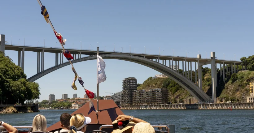 Mais de 4.400 pessoas utilizaram as novas travessias fluviais no rio Douro numa semana