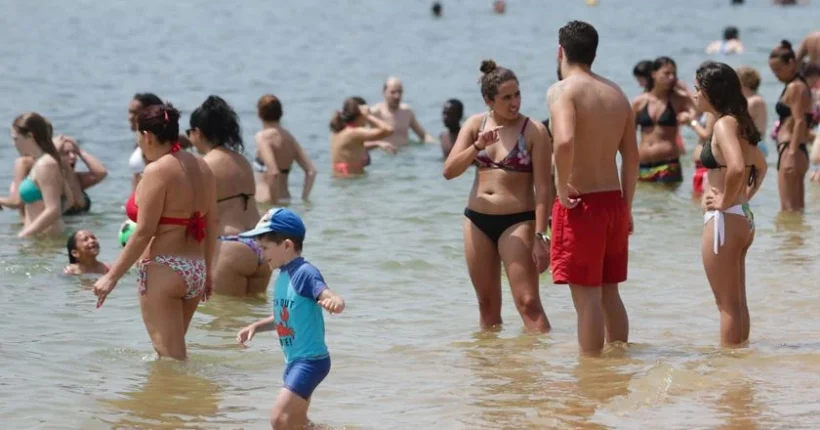 Matosinhos. Já se pode ir a banhos novamente na praia de Angeiras Sul