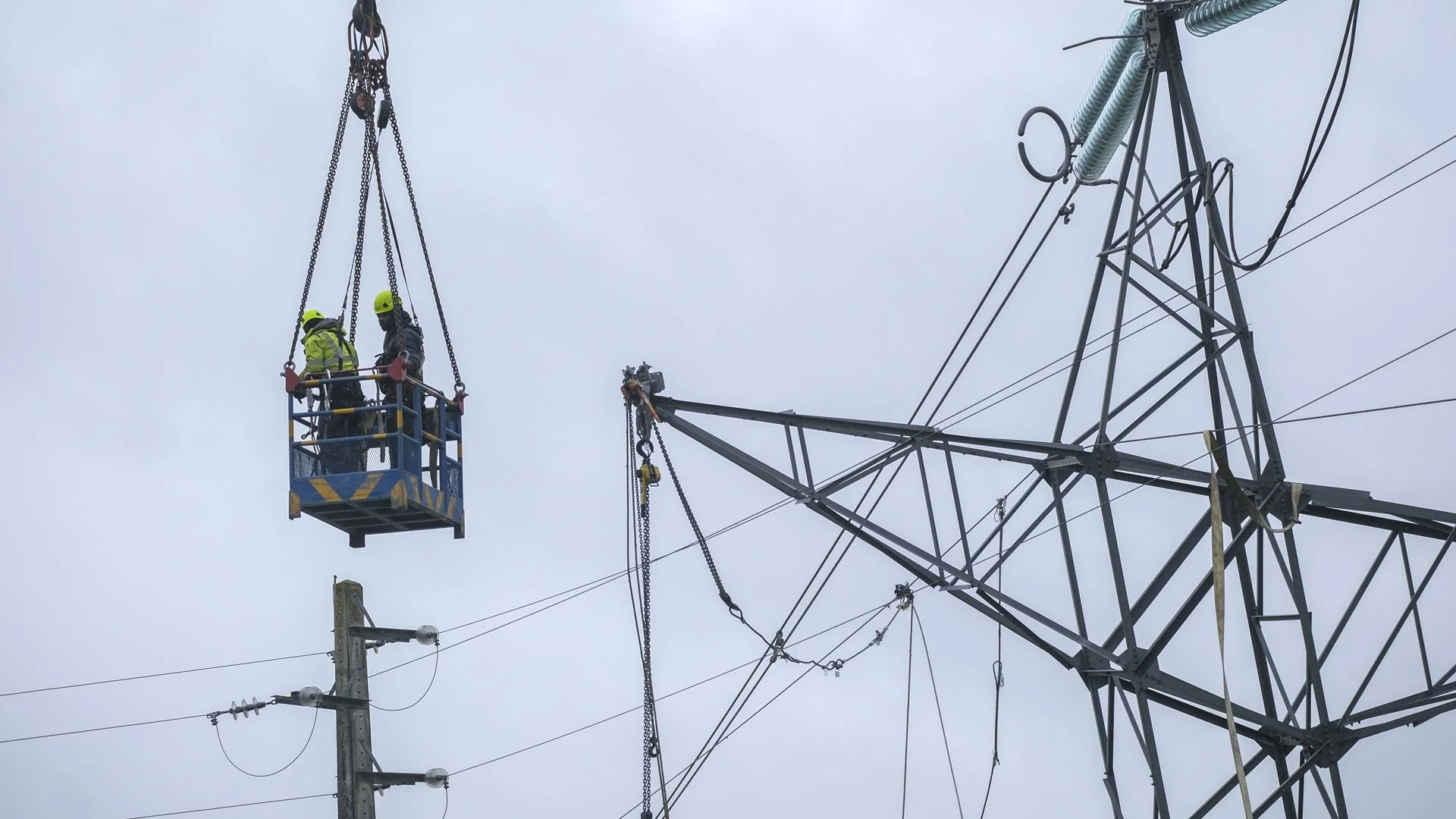 Mau tempo: E-Redes com custo de cerca de 110 milhões de euros na reposição da rede de energia