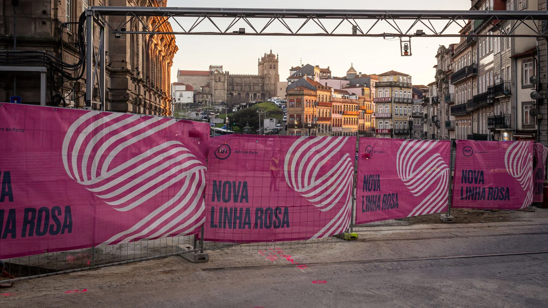 Metro do Porto cortado sábado à noite e domingo de manhã entre Trindade e Senhora da Hora