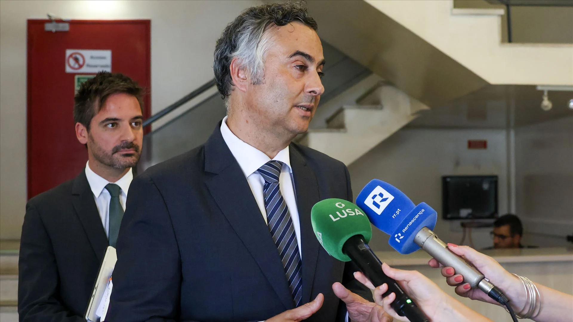 Pautas dos exames nacionais deverão ser publicadas hoje, mas haverá alunos sem nota