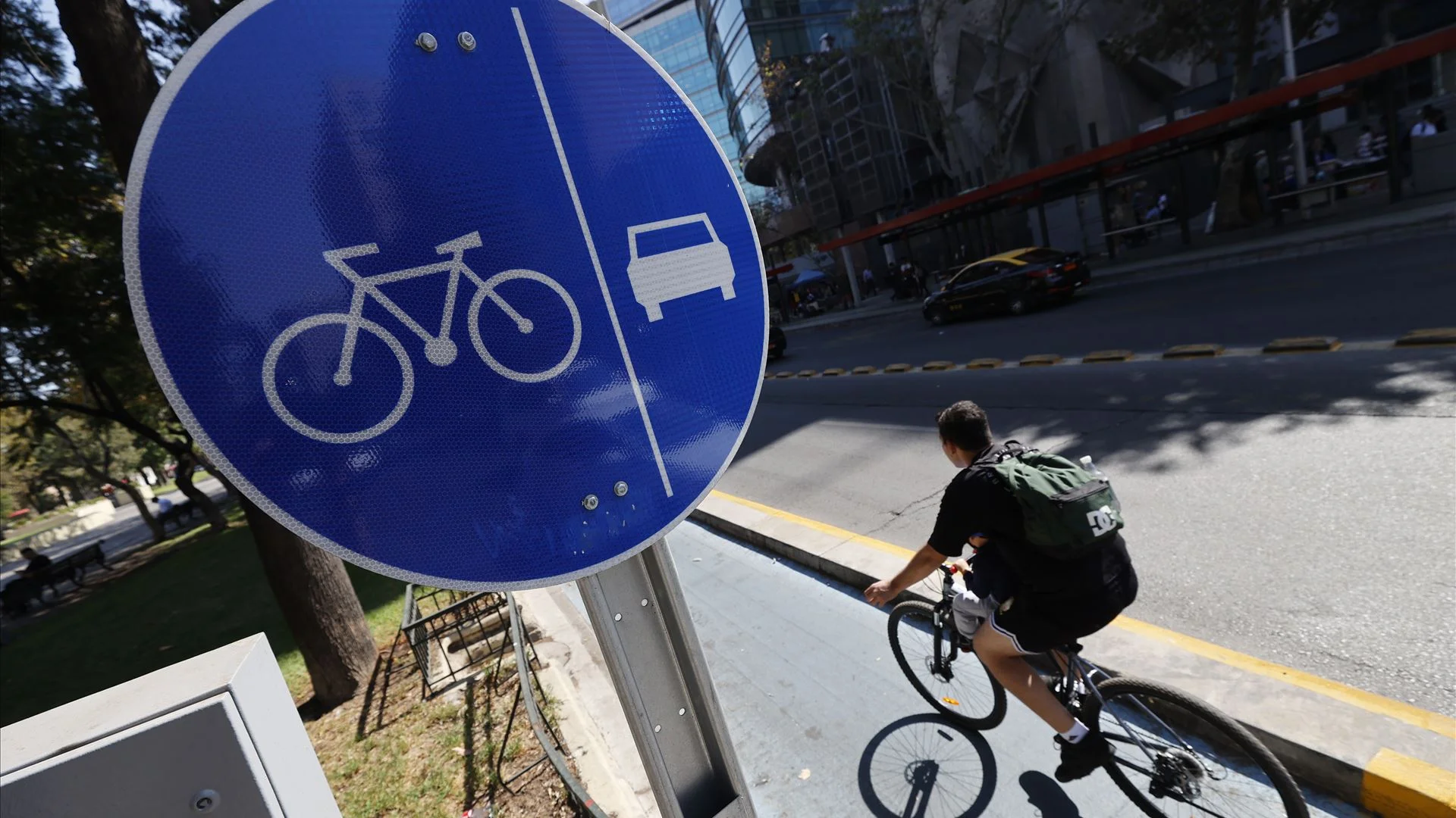 Plano a 10 anos prevê enterrar três troços da VCI e bicicletas partilhadas no Porto
