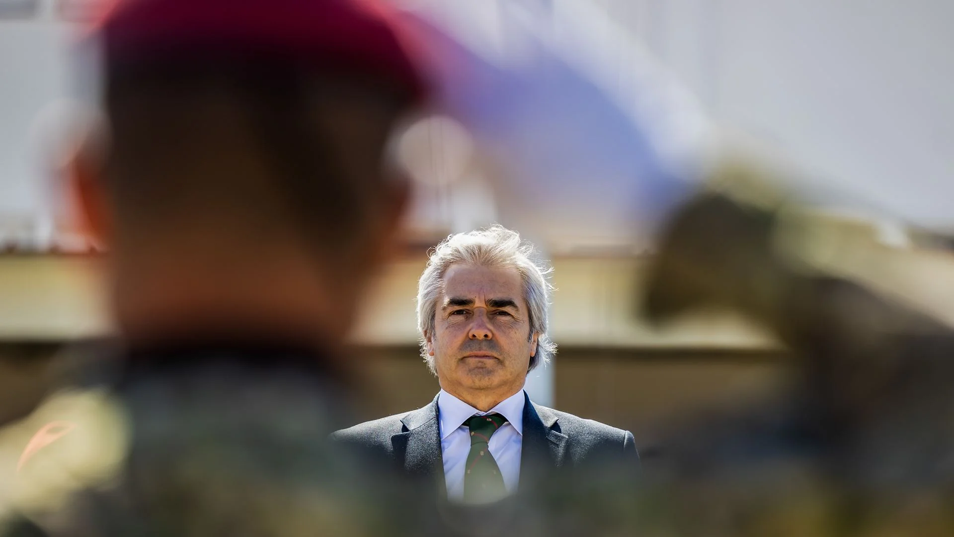 Terrenos onde deflagrou incêndio em Oeiras não são da Defesa desde 2023, diz Nuno Melo