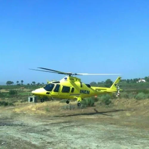Transportado de helicóptero por ferimentos graves após queda em rocha nas Caldas da Rainha
