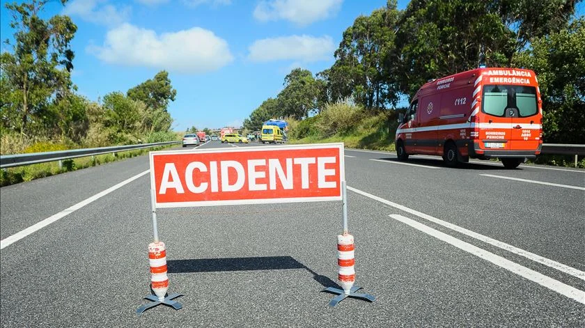 A4 cortada em Valongo devido a acidente com camião