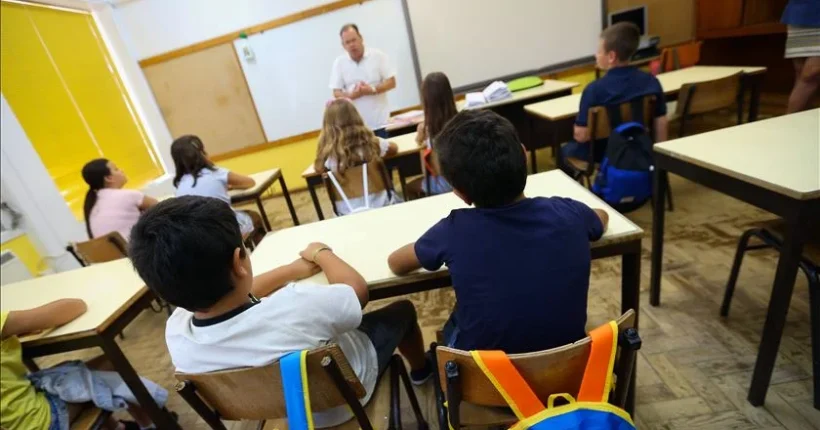 Alunos de escola fechada desde novembro em Évora vão ter aulas em contentores