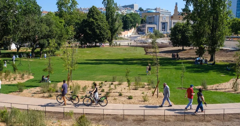 Cais da estação Praça de Espanha do metro de Lisboa reabre na quinta-feira