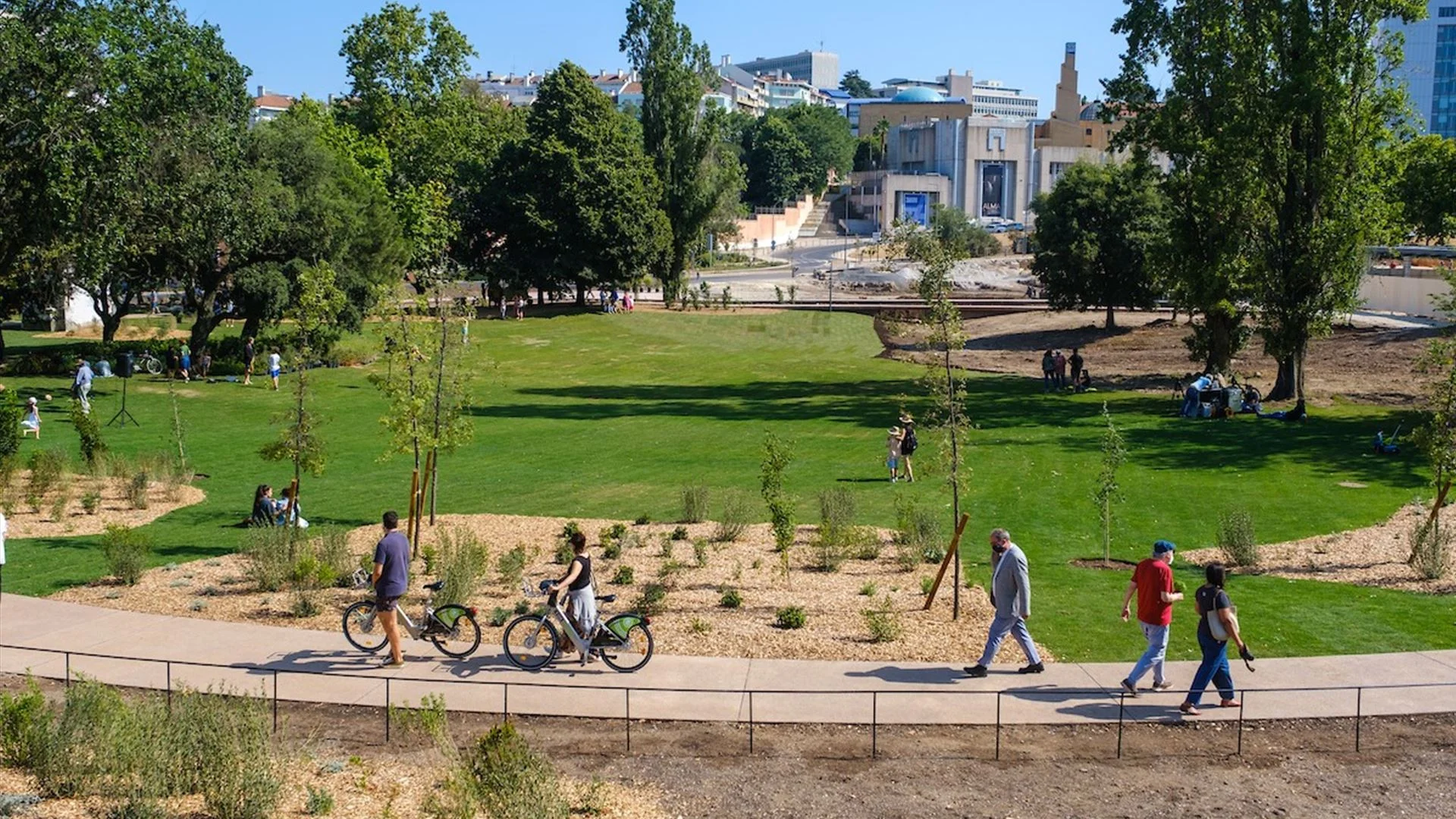 Cais da estação Praça de Espanha do metro de Lisboa reabre na quinta-feira