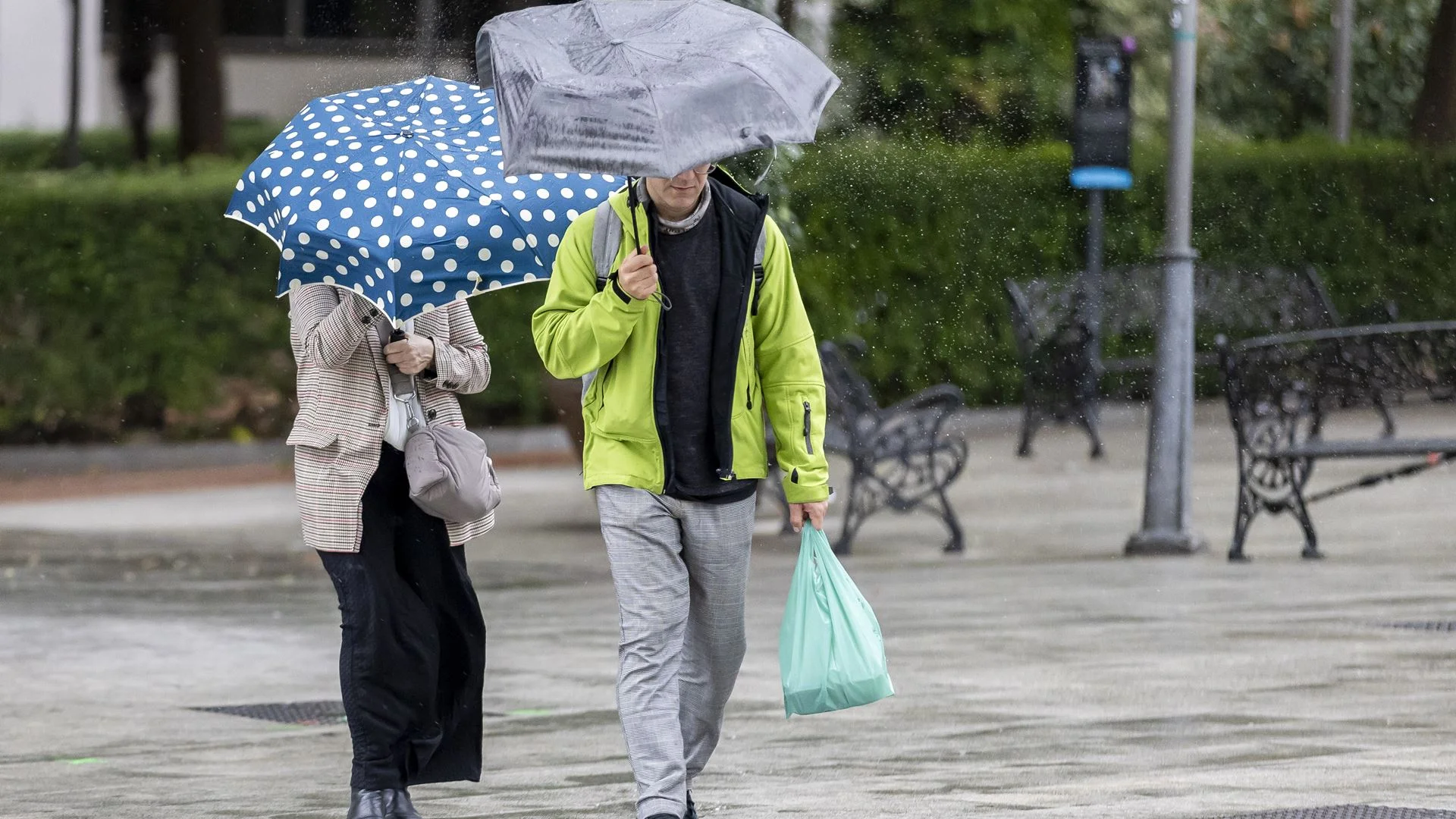 Chuva forte, granizo e trovoada colocam quatro distritos sob aviso laranja