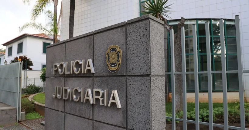 Detido suspeito de dupla tentativa de homicídio com canivete em Lagoa