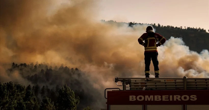 Dez bombeiros e dois civis feridos nos incêndios de Valongo e Ponte de Lima