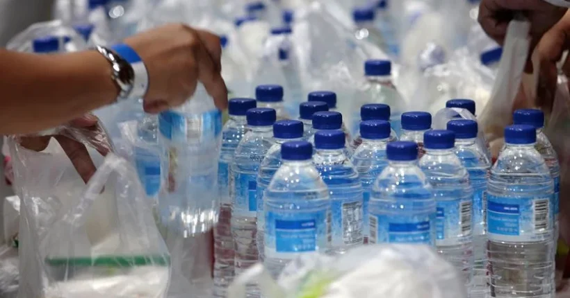 Garrafas e latas sem símbolo Volta afinal podem continuar a ser vendidas após 9 de agosto