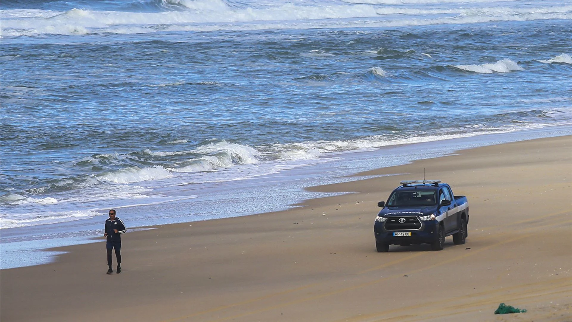 Homem morre a praticar mergulho recreativo ao largo de praia em Alvor
