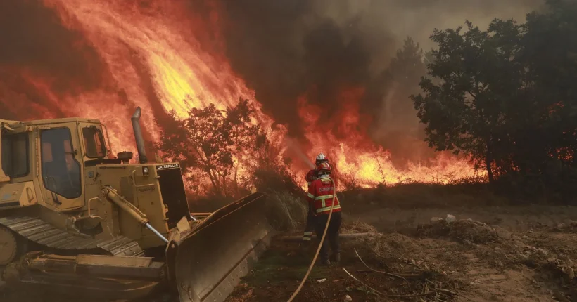 Incêndios: 450 operacionais combatem fogos em Fornos de Algodres
