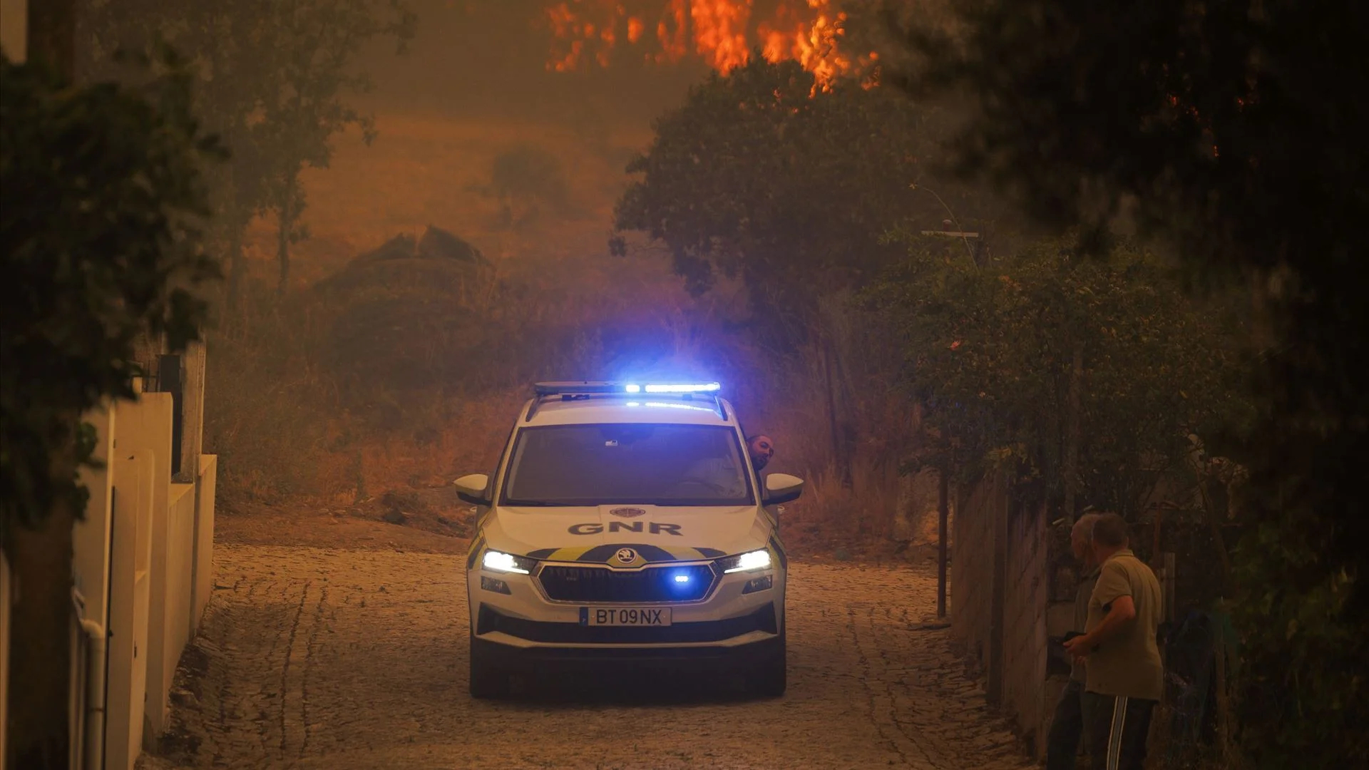 Incêndios. Fogo em Chaves em fase de resolução