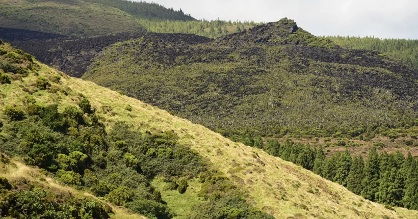 Mau tempo nos Açores. Parque de campismo evacuado na Terceira, falta de água no Pico