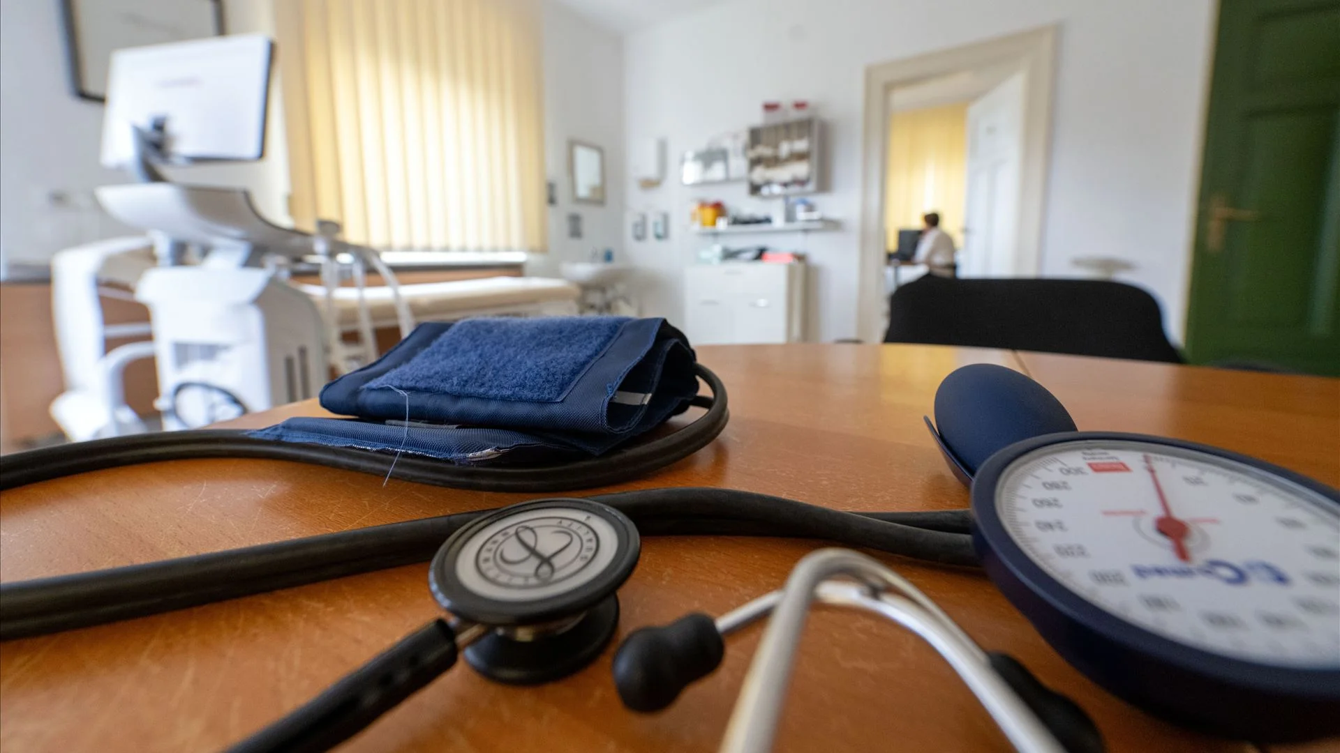 Médicos de família rejeitam não prestar atendimento a utentes sem inscrição ou em processo