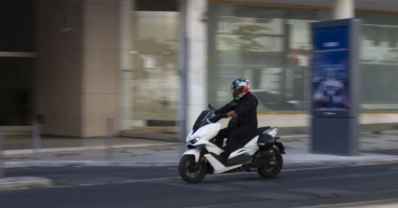 Motociclista morre em despiste na Segunda Circular