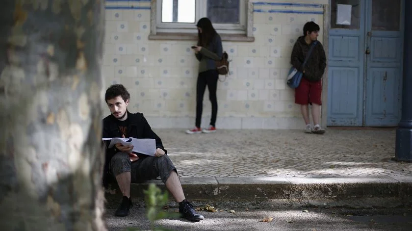 Novo regulamento de bolsas aplicado de forma faseada em 2026-2027