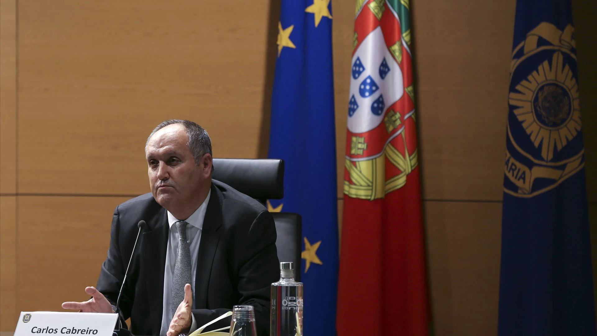 PJ afasta processo disciplinar ao diretor financeiro e diz não ter indícios de obras com a ConstruBarcelos