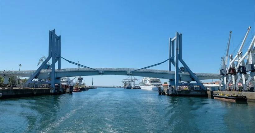 Ponte móvel de Leixões em Matosinhos reabre ao trânsito no dia 14 de agosto