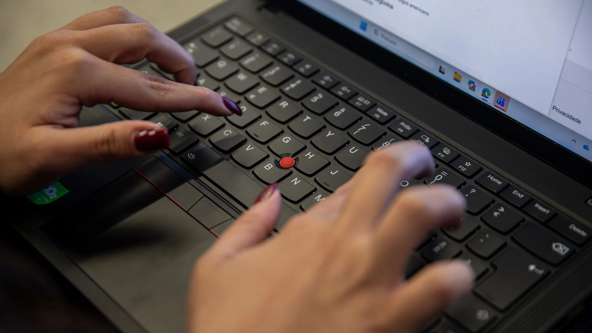 Professores recebem nova data para terminar reapreciações de exames