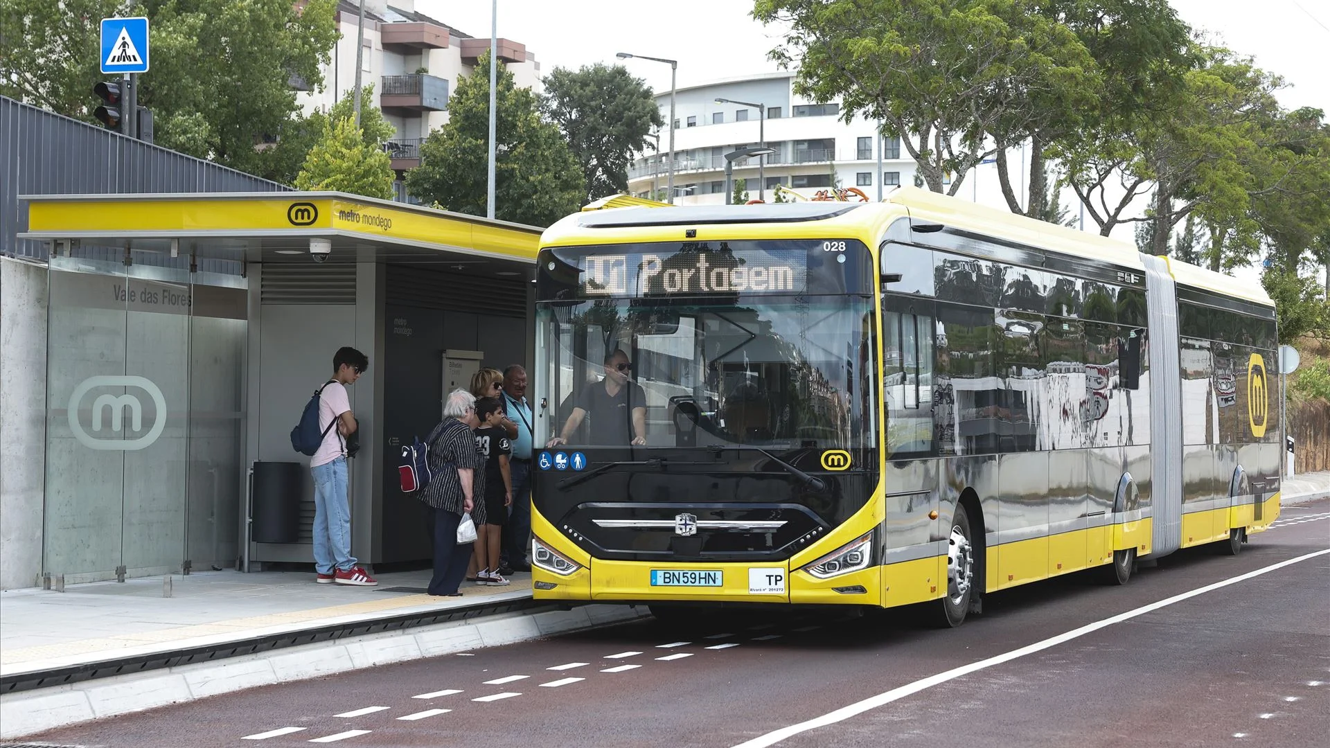 Via de metrobus no Pediátrico de Coimbra não estará pronta no arranque da linha