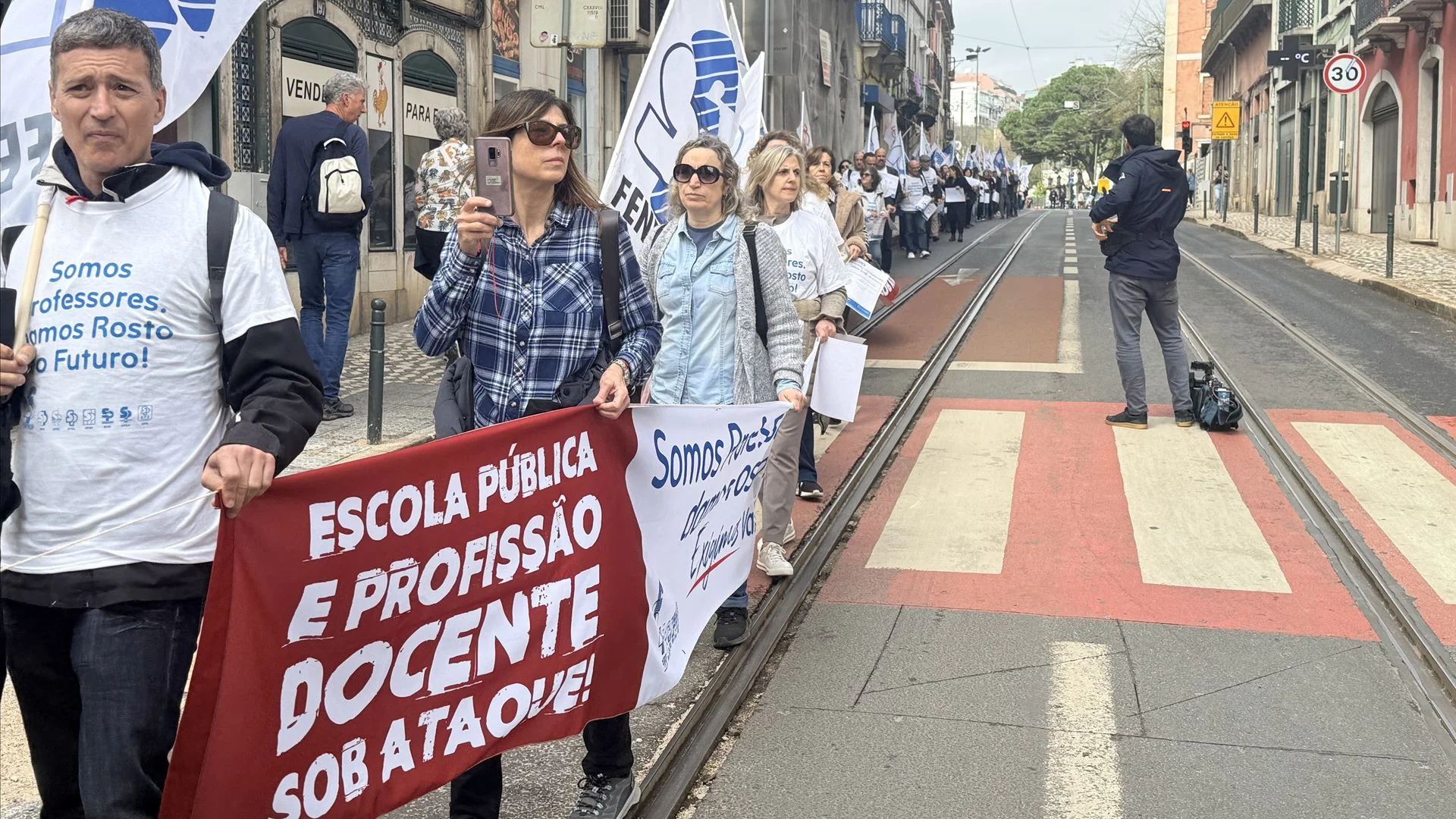 Fenprof apresenta queixa à Provedora de Justiça após "desrespeito" do Governo