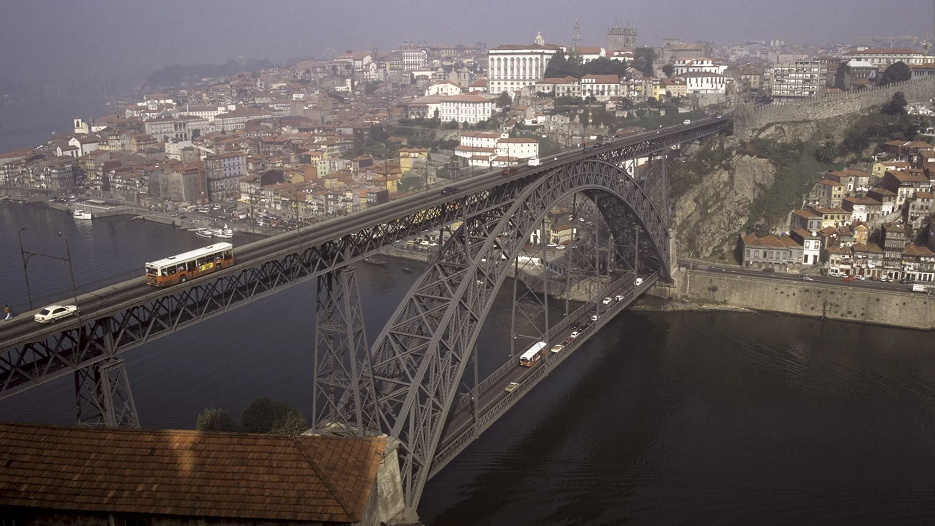 Ponte Luiz I: A travessia que Eiffel não projetou e que o rei não foi inaugurar faz 140 anos